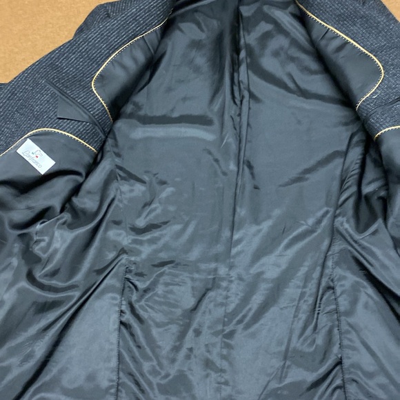 WOW! Vintage ‘80’s men’s Italian pinstripe blazer - Picture 8 of 10